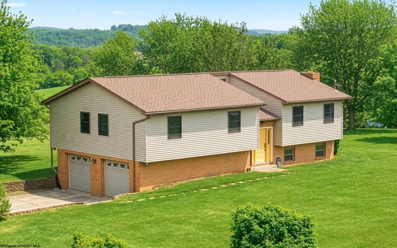 97 Bowlby Hill Road, Morgantown, West Virginia 26501, 3 Bedrooms Bedrooms, 6 Rooms Rooms,2 BathroomsBathrooms,Single Family Detached,For Sale,Bowlby Hill,10164327