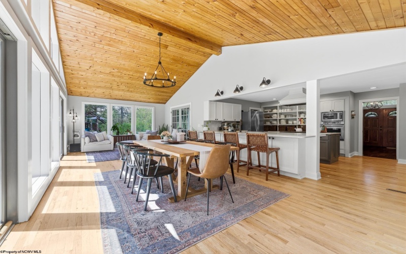 606 Poplar Woods Drive, Morgantown, West Virginia 26505, 6 Bedrooms Bedrooms, 13 Rooms Rooms,4 BathroomsBathrooms,Single Family Detached,For Sale,Poplar Woods,10164321