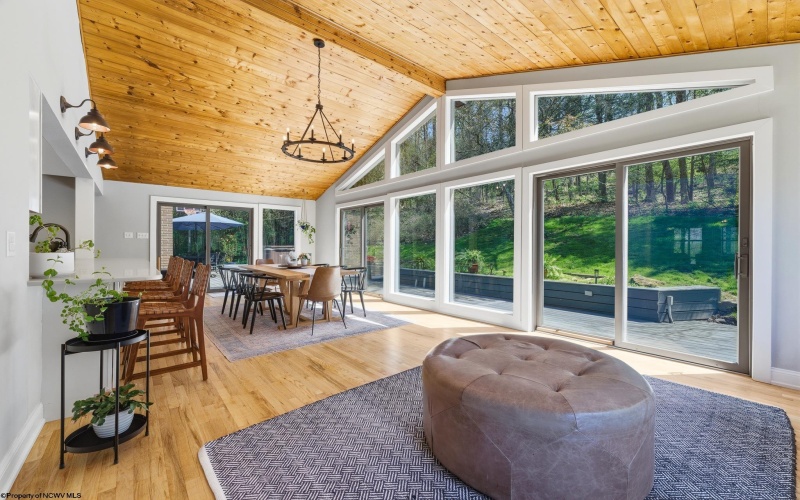 606 Poplar Woods Drive, Morgantown, West Virginia 26505, 6 Bedrooms Bedrooms, 13 Rooms Rooms,4 BathroomsBathrooms,Single Family Detached,For Sale,Poplar Woods,10164321