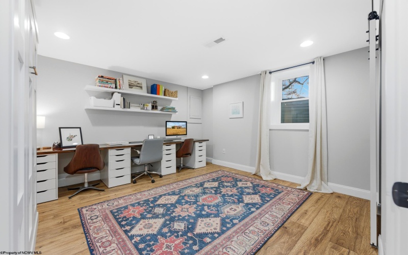 606 Poplar Woods Drive, Morgantown, West Virginia 26505, 6 Bedrooms Bedrooms, 13 Rooms Rooms,4 BathroomsBathrooms,Single Family Detached,For Sale,Poplar Woods,10164321