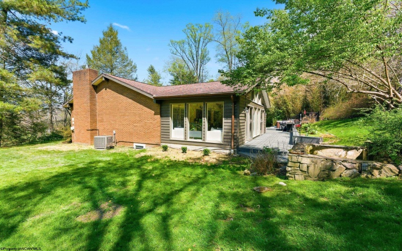 606 Poplar Woods Drive, Morgantown, West Virginia 26505, 6 Bedrooms Bedrooms, 13 Rooms Rooms,4 BathroomsBathrooms,Single Family Detached,For Sale,Poplar Woods,10164321