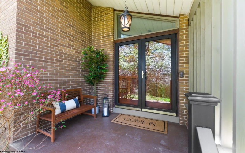 606 Poplar Woods Drive, Morgantown, West Virginia 26505, 6 Bedrooms Bedrooms, 13 Rooms Rooms,4 BathroomsBathrooms,Single Family Detached,For Sale,Poplar Woods,10164321