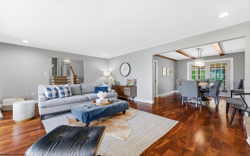 606 Poplar Woods Drive, Morgantown, West Virginia 26505, 6 Bedrooms Bedrooms, 13 Rooms Rooms,4 BathroomsBathrooms,Single Family Detached,For Sale,Poplar Woods,10164321