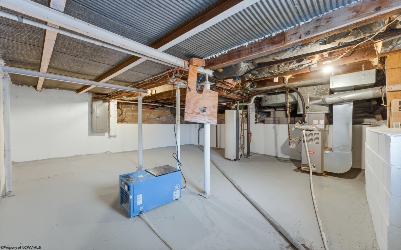 304 Thomas Avenue, Nutter Fort, West Virginia 26301, 2 Bedrooms Bedrooms, 5 Rooms Rooms,1 BathroomBathrooms,Single Family Detached,For Sale,Thomas,10164316