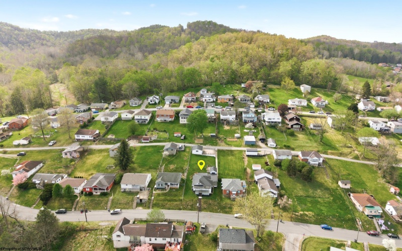 304 Thomas Avenue, Nutter Fort, West Virginia 26301, 2 Bedrooms Bedrooms, 5 Rooms Rooms,1 BathroomBathrooms,Single Family Detached,For Sale,Thomas,10164316