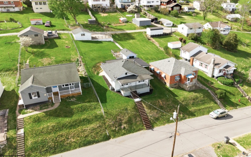 304 Thomas Avenue, Nutter Fort, West Virginia 26301, 2 Bedrooms Bedrooms, 5 Rooms Rooms,1 BathroomBathrooms,Single Family Detached,For Sale,Thomas,10164316