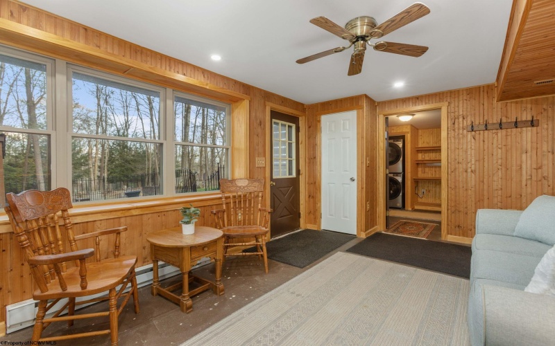 576 Hemlock Circle, Terra Alta, West Virginia 26764, 3 Bedrooms Bedrooms, 9 Rooms Rooms,2 BathroomsBathrooms,Single Family Detached,For Sale,Hemlock,10164325