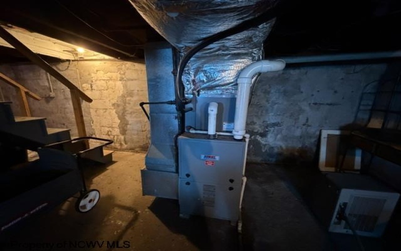 1307 Robin Lane, Fairmont, West Virginia 26554, 3 Bedrooms Bedrooms, 7 Rooms Rooms,1 BathroomBathrooms,Single Family Detached,For Sale,Robin,10164328