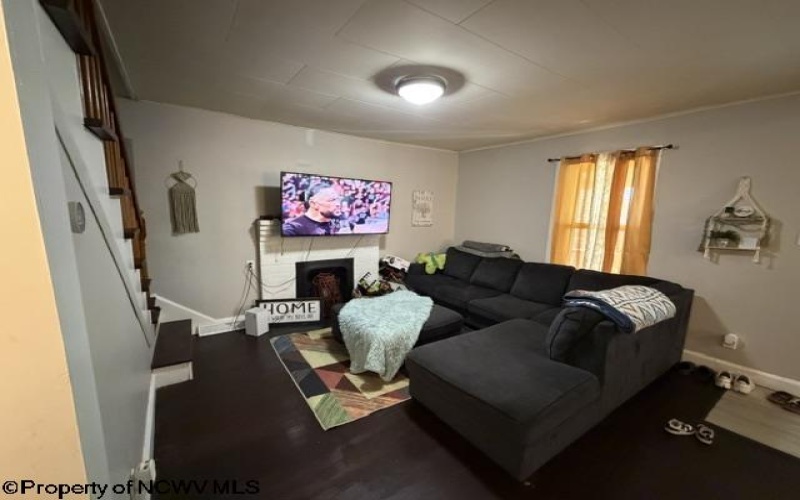 1307 Robin Lane, Fairmont, West Virginia 26554, 3 Bedrooms Bedrooms, 7 Rooms Rooms,1 BathroomBathrooms,Single Family Detached,For Sale,Robin,10164328