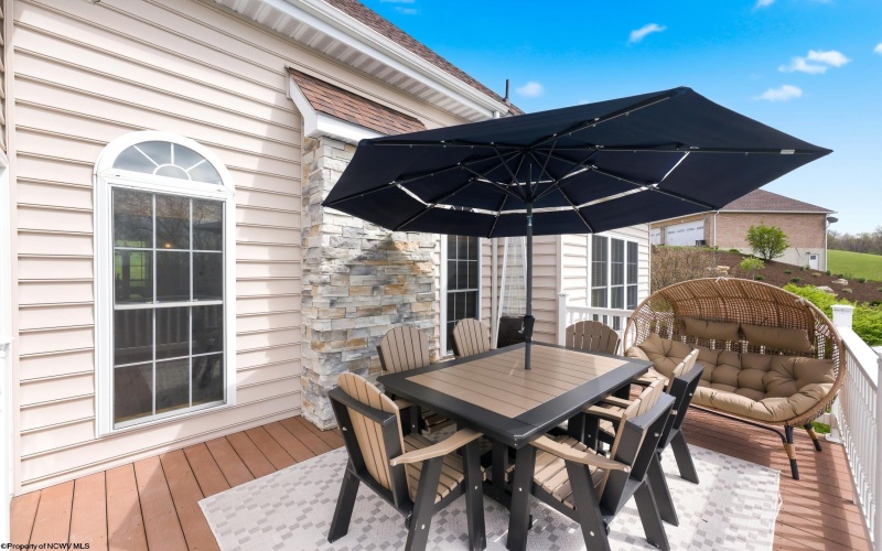 408 Platinum Point Drive, Morgantown, West Virginia 26508, 5 Bedrooms Bedrooms, 16 Rooms Rooms,4 BathroomsBathrooms,Single Family Detached,For Sale,Platinum Point,10164333