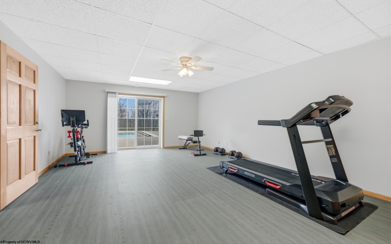 408 Platinum Point Drive, Morgantown, West Virginia 26508, 5 Bedrooms Bedrooms, 16 Rooms Rooms,4 BathroomsBathrooms,Single Family Detached,For Sale,Platinum Point,10164333