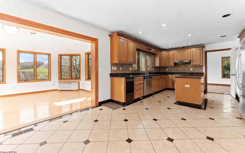 1405 Far Meadows, Morgantown, West Virginia 26508, 4 Bedrooms Bedrooms, 13 Rooms Rooms,3 BathroomsBathrooms,Single Family Detached,For Sale,Far,10164332