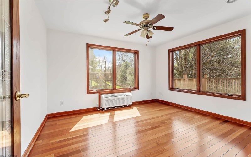 1405 Far Meadows, Morgantown, West Virginia 26508, 4 Bedrooms Bedrooms, 13 Rooms Rooms,3 BathroomsBathrooms,Single Family Detached,For Sale,Far,10164332