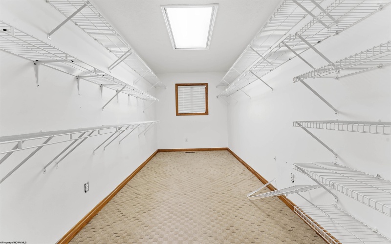 1405 Far Meadows, Morgantown, West Virginia 26508, 4 Bedrooms Bedrooms, 13 Rooms Rooms,3 BathroomsBathrooms,Single Family Detached,For Sale,Far,10164332