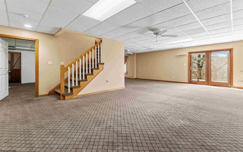 1405 Far Meadows, Morgantown, West Virginia 26508, 4 Bedrooms Bedrooms, 13 Rooms Rooms,3 BathroomsBathrooms,Single Family Detached,For Sale,Far,10164332