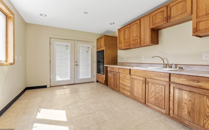 1405 Far Meadows, Morgantown, West Virginia 26508, 4 Bedrooms Bedrooms, 13 Rooms Rooms,3 BathroomsBathrooms,Single Family Detached,For Sale,Far,10164332