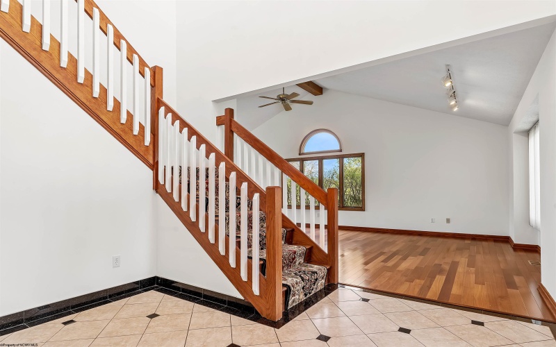 1405 Far Meadows, Morgantown, West Virginia 26508, 4 Bedrooms Bedrooms, 13 Rooms Rooms,3 BathroomsBathrooms,Single Family Detached,For Sale,Far,10164332