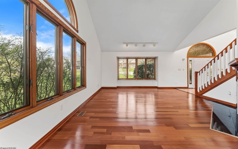 1405 Far Meadows, Morgantown, West Virginia 26508, 4 Bedrooms Bedrooms, 13 Rooms Rooms,3 BathroomsBathrooms,Single Family Detached,For Sale,Far,10164332