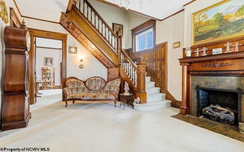 646 Mulberry Avenue, Clarksburg, West Virginia 26301, 5 Bedrooms Bedrooms, 17 Rooms Rooms,3 BathroomsBathrooms,Single Family Detached,For Sale,Mulberry,10164323