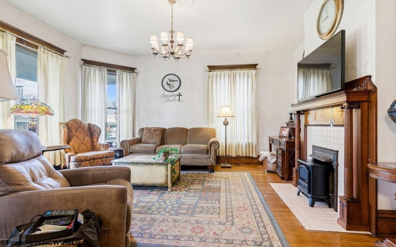 646 Mulberry Avenue, Clarksburg, West Virginia 26301, 5 Bedrooms Bedrooms, 17 Rooms Rooms,3 BathroomsBathrooms,Single Family Detached,For Sale,Mulberry,10164323