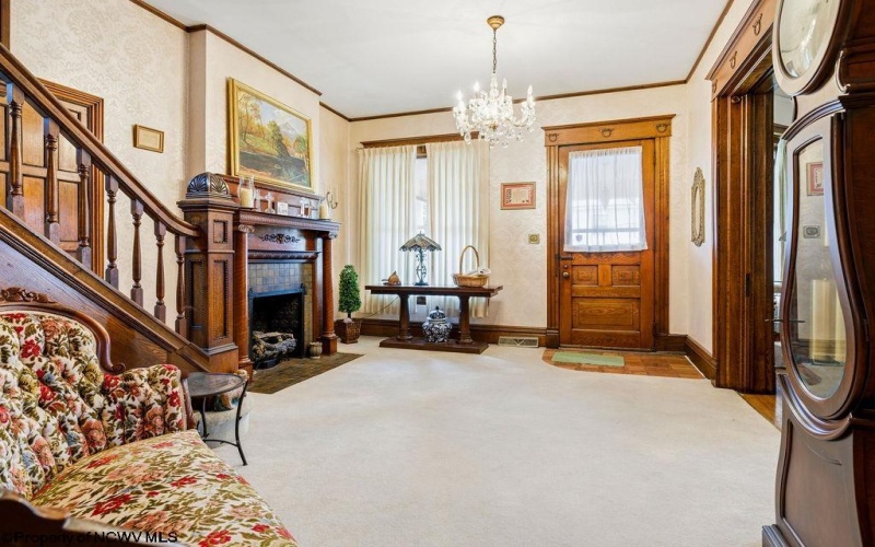 646 Mulberry Avenue, Clarksburg, West Virginia 26301, 5 Bedrooms Bedrooms, 17 Rooms Rooms,3 BathroomsBathrooms,Single Family Detached,For Sale,Mulberry,10164323