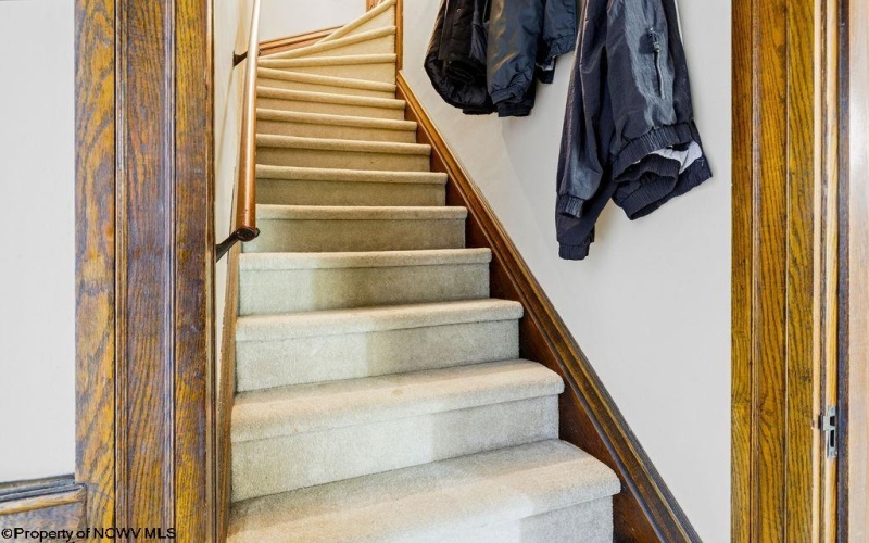 646 Mulberry Avenue, Clarksburg, West Virginia 26301, 5 Bedrooms Bedrooms, 17 Rooms Rooms,3 BathroomsBathrooms,Single Family Detached,For Sale,Mulberry,10164323