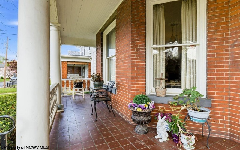 646 Mulberry Avenue, Clarksburg, West Virginia 26301, 5 Bedrooms Bedrooms, 17 Rooms Rooms,3 BathroomsBathrooms,Single Family Detached,For Sale,Mulberry,10164323