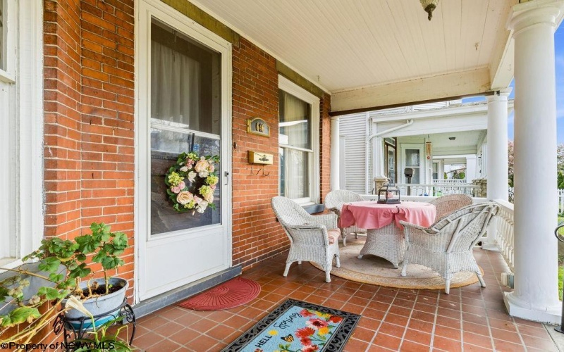 646 Mulberry Avenue, Clarksburg, West Virginia 26301, 5 Bedrooms Bedrooms, 17 Rooms Rooms,3 BathroomsBathrooms,Single Family Detached,For Sale,Mulberry,10164323