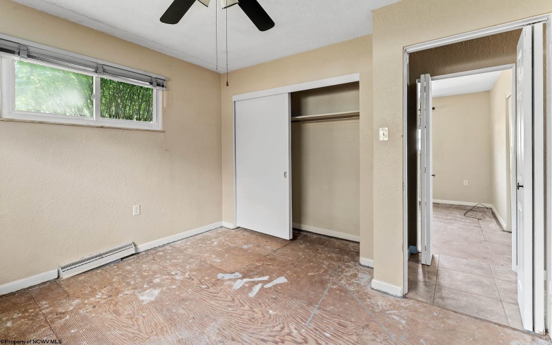 1125 Bell Run Road, Fairmont, West Virginia 26554, 2 Bedrooms Bedrooms, 5 Rooms Rooms,1 BathroomBathrooms,Single Family Detached,For Sale,Bell Run,10164329