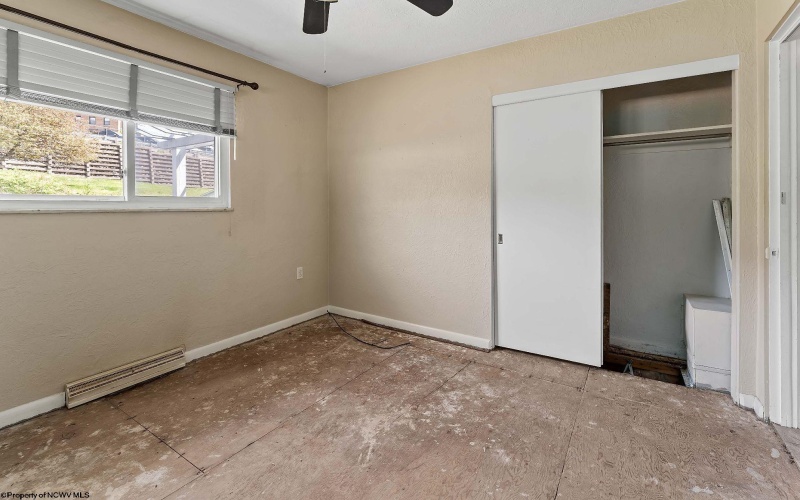 1125 Bell Run Road, Fairmont, West Virginia 26554, 2 Bedrooms Bedrooms, 5 Rooms Rooms,1 BathroomBathrooms,Single Family Detached,For Sale,Bell Run,10164329