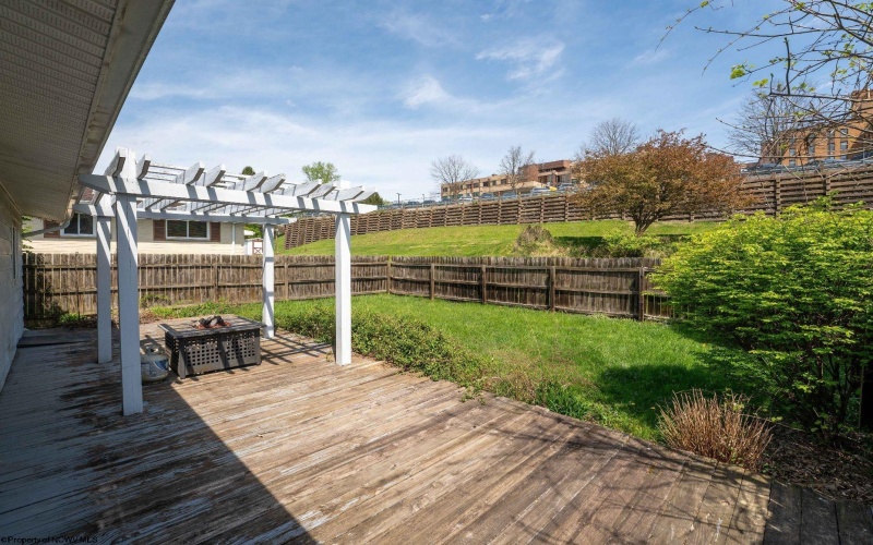 1125 Bell Run Road, Fairmont, West Virginia 26554, 2 Bedrooms Bedrooms, 5 Rooms Rooms,1 BathroomBathrooms,Single Family Detached,For Sale,Bell Run,10164329