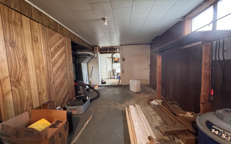 1823 21 Street, Clarksburg, West Virginia 26301, 1 Bedroom Bedrooms, 4 Rooms Rooms,1 BathroomBathrooms,Single Family Detached,For Sale,21,10164341