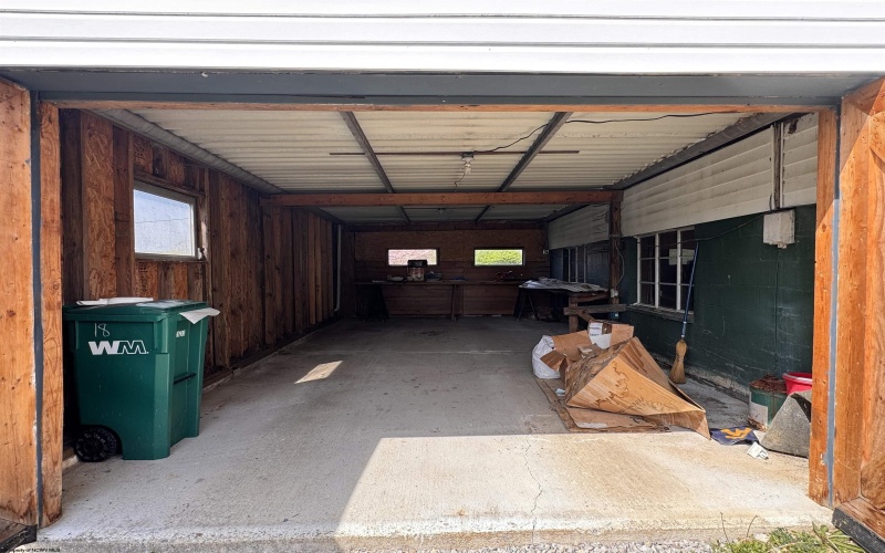 1823 21 Street, Clarksburg, West Virginia 26301, 1 Bedroom Bedrooms, 4 Rooms Rooms,1 BathroomBathrooms,Single Family Detached,For Sale,21,10164341