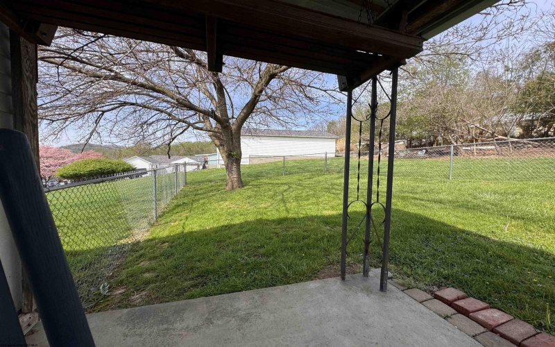 1823 21 Street, Clarksburg, West Virginia 26301, 1 Bedroom Bedrooms, 4 Rooms Rooms,1 BathroomBathrooms,Single Family Detached,For Sale,21,10164341