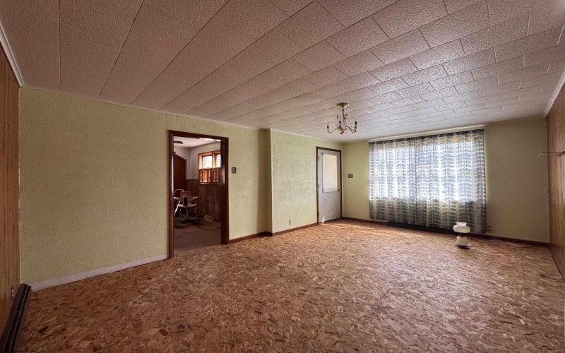 1823 21 Street, Clarksburg, West Virginia 26301, 1 Bedroom Bedrooms, 4 Rooms Rooms,1 BathroomBathrooms,Single Family Detached,For Sale,21,10164341