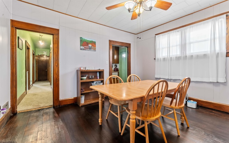 313 New York Avenue, Westover, West Virginia 26501, 2 Bedrooms Bedrooms, 5 Rooms Rooms,1 BathroomBathrooms,Single Family Detached,For Sale,New York,10164348