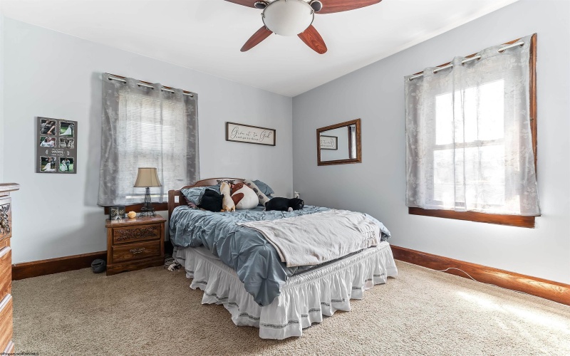 313 New York Avenue, Westover, West Virginia 26501, 2 Bedrooms Bedrooms, 5 Rooms Rooms,1 BathroomBathrooms,Single Family Detached,For Sale,New York,10164348