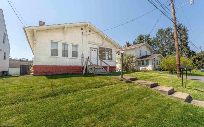 313 New York Avenue, Westover, West Virginia 26501, 2 Bedrooms Bedrooms, 5 Rooms Rooms,1 BathroomBathrooms,Single Family Detached,For Sale,New York,10164348