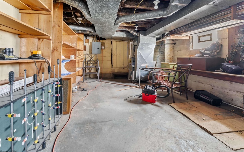 313 New York Avenue, Westover, West Virginia 26501, 2 Bedrooms Bedrooms, 5 Rooms Rooms,1 BathroomBathrooms,Single Family Detached,For Sale,New York,10164348