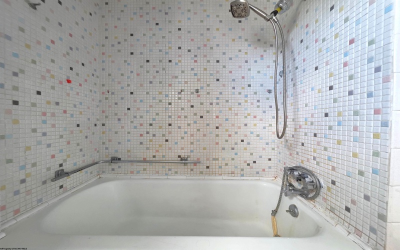 313 New York Avenue, Westover, West Virginia 26501, 2 Bedrooms Bedrooms, 5 Rooms Rooms,1 BathroomBathrooms,Single Family Detached,For Sale,New York,10164348