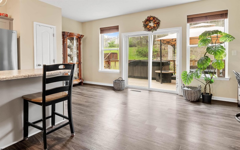 401 Turquoise Lane, Morgantown, West Virginia 26508, 3 Bedrooms Bedrooms, 8 Rooms Rooms,3 BathroomsBathrooms,Single Family Attached,For Sale,Turquoise,10164343