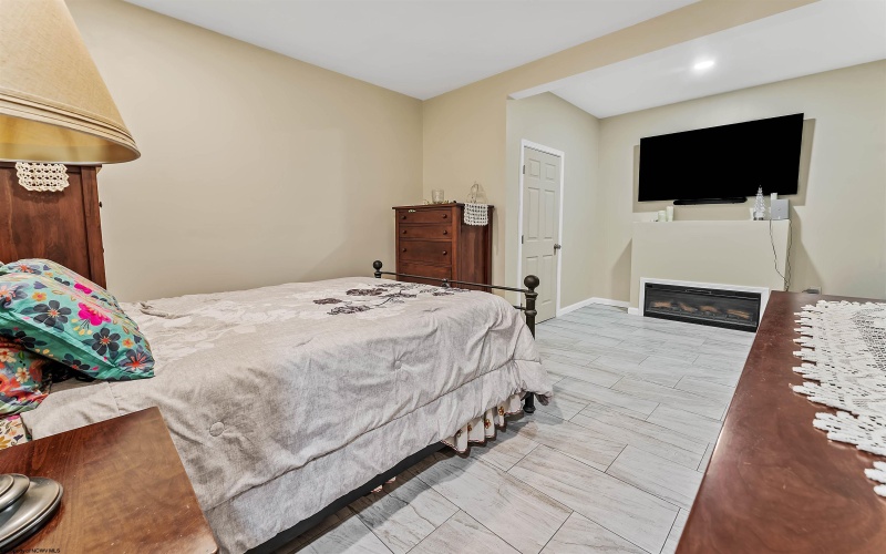 401 Turquoise Lane, Morgantown, West Virginia 26508, 3 Bedrooms Bedrooms, 8 Rooms Rooms,3 BathroomsBathrooms,Single Family Attached,For Sale,Turquoise,10164343