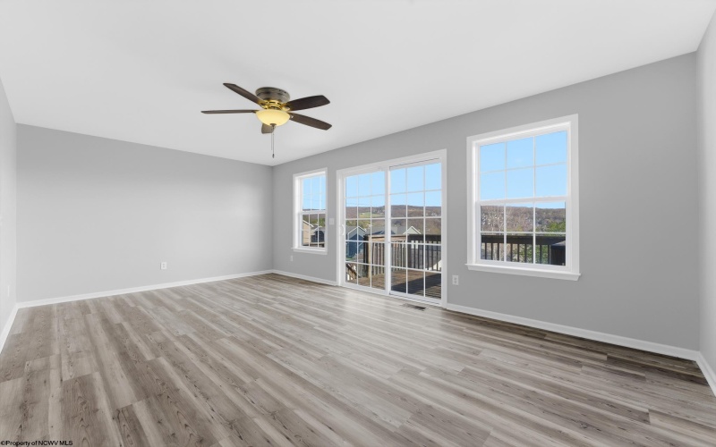 37 Robin Lane, Morgantown, West Virginia 26508, 3 Bedrooms Bedrooms, 10 Rooms Rooms,2 BathroomsBathrooms,Single Family Attached,For Sale,Robin,10164345