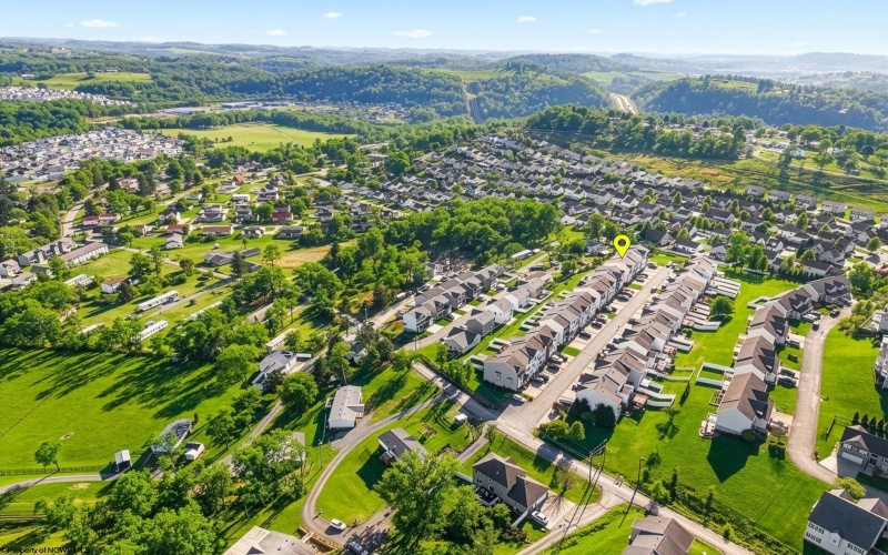 37 Robin Lane, Morgantown, West Virginia 26508, 3 Bedrooms Bedrooms, 10 Rooms Rooms,2 BathroomsBathrooms,Single Family Attached,For Sale,Robin,10164345