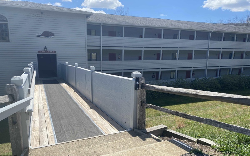 31 Ash Lodge Court, Davis, West Virginia 26260, 1 Bedroom Bedrooms, 4 Rooms Rooms,1 BathroomBathrooms,Single Family Attached,For Sale,Ash Lodge,10164346