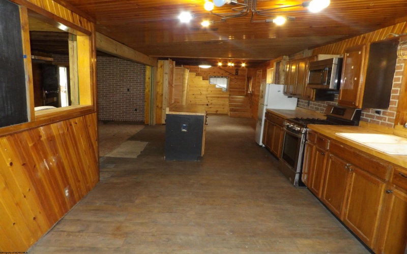 151 Patricia Avenue, Elkins, West Virginia 26241, 1 Bedroom Bedrooms, 10 Rooms Rooms,2 BathroomsBathrooms,Single Family Detached,For Sale,Patricia,10164347