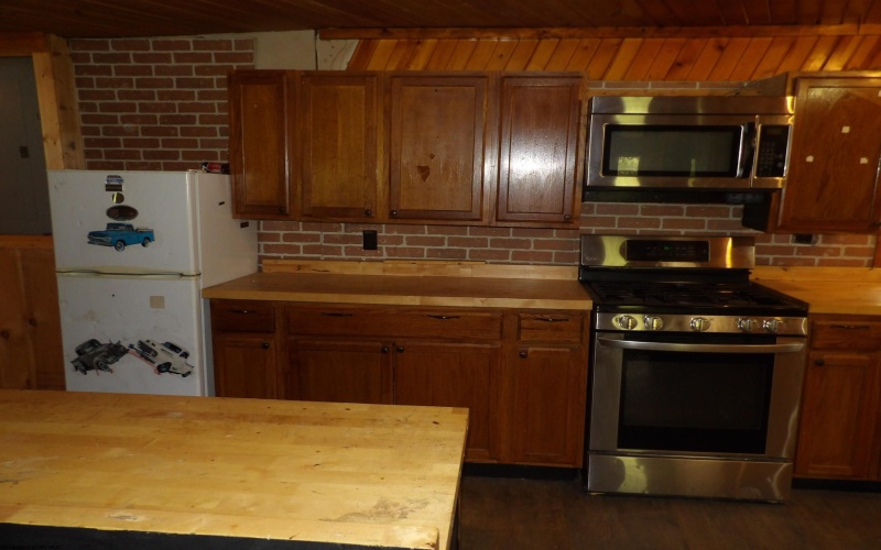 151 Patricia Avenue, Elkins, West Virginia 26241, 1 Bedroom Bedrooms, 10 Rooms Rooms,2 BathroomsBathrooms,Single Family Detached,For Sale,Patricia,10164347