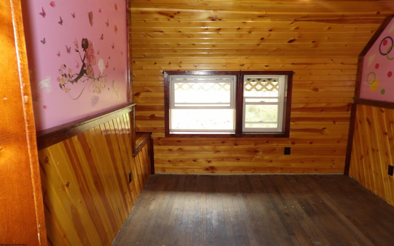 151 Patricia Avenue, Elkins, West Virginia 26241, 1 Bedroom Bedrooms, 10 Rooms Rooms,2 BathroomsBathrooms,Single Family Detached,For Sale,Patricia,10164347