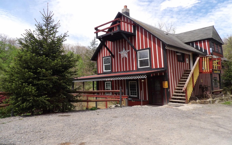 151 Patricia Avenue, Elkins, West Virginia 26241, 1 Bedroom Bedrooms, 10 Rooms Rooms,2 BathroomsBathrooms,Single Family Detached,For Sale,Patricia,10164347