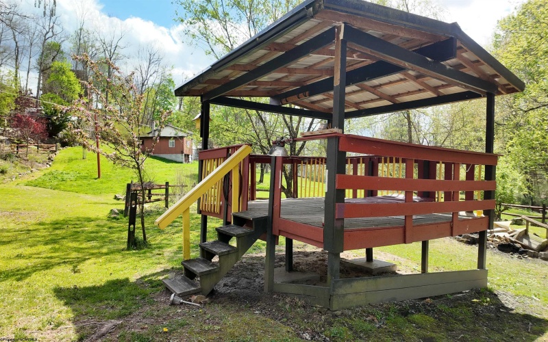 151 Patricia Avenue, Elkins, West Virginia 26241, 1 Bedroom Bedrooms, 10 Rooms Rooms,2 BathroomsBathrooms,Single Family Detached,For Sale,Patricia,10164347